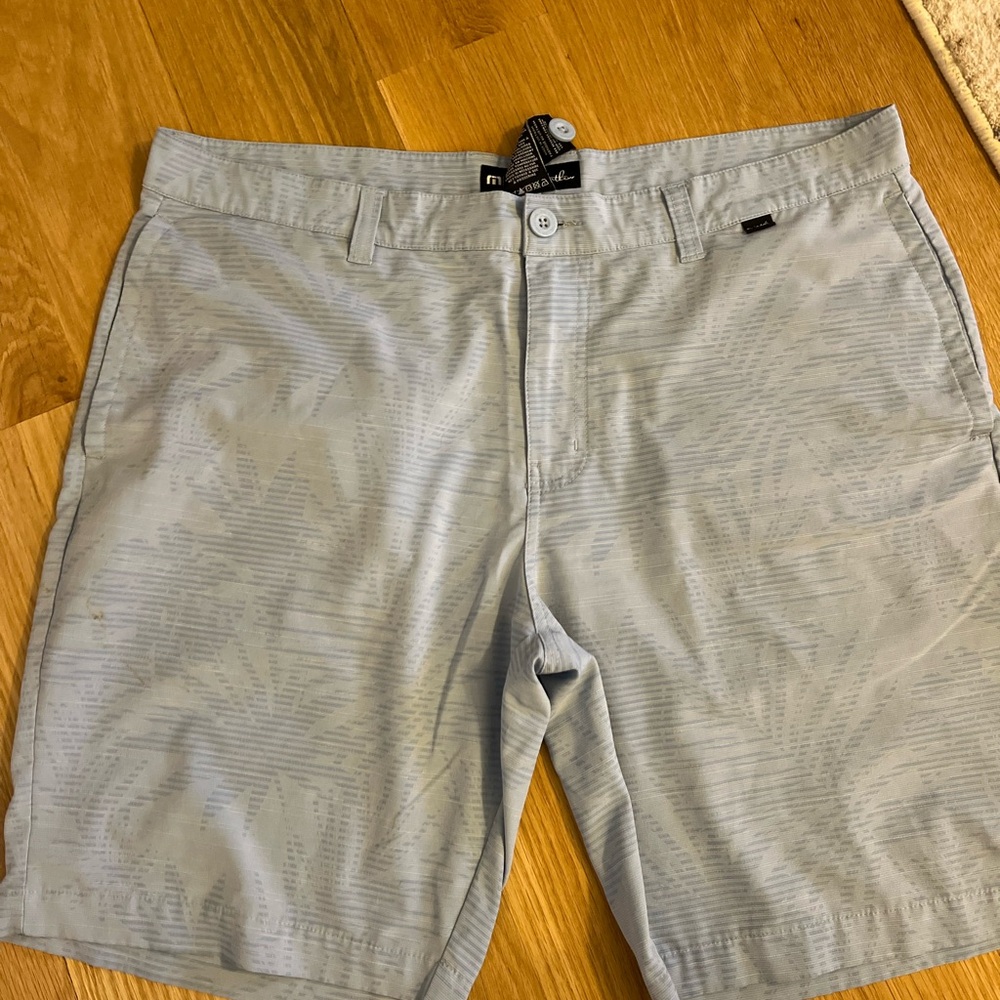 Men's Gray Shorts